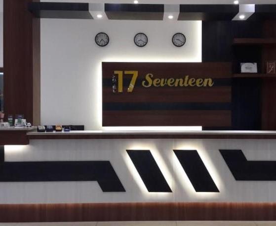 Seventeen Hotel Banda Aceh Ngoại thất bức ảnh